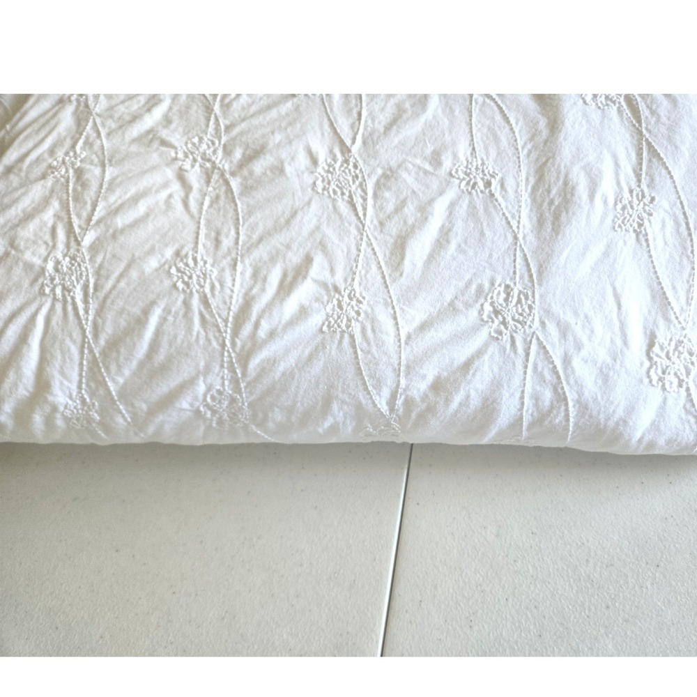 Simply Shabby Chic White Embroidered Floral 100% Cotton Queen Duvet Cover Button - Picture 8 of 9